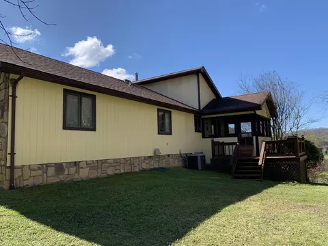 Exterior - 193 Collier Ave, Jackson, KY 41339 photo 5 of 12