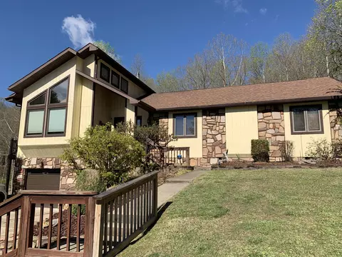 Exterior - 193 Collier Ave, Jackson, KY 41339 photo 6 of 12