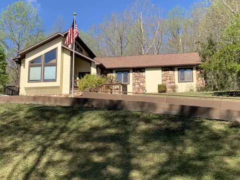 Exterior - 193 Collier Ave, Jackson, KY 41339 photo 4 of 12