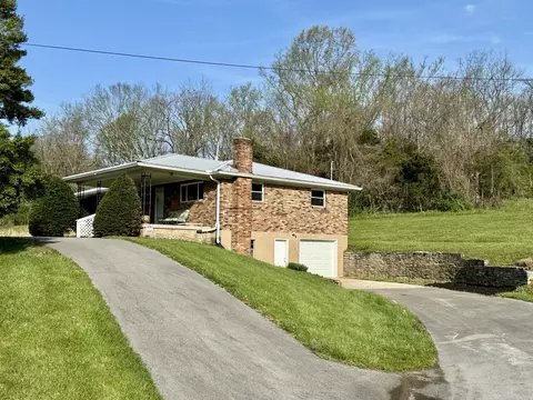 2322 Paint Lick Rd, Paint Lick, KY 40461