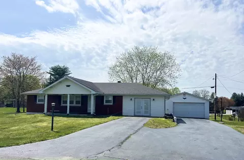 47 Village Dr, Russell Springs, KY 42642