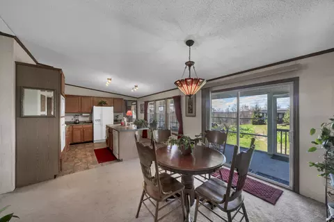 Dining - 177 Hemlock Dr, Morehead, KY 40351 photo 1 of 2