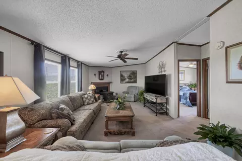Living - 177 Hemlock Dr, Morehead, KY 40351 photo 1 of 8