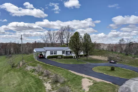 Exterior - 177 Hemlock Dr, Morehead, KY 40351 photo 6 of 19