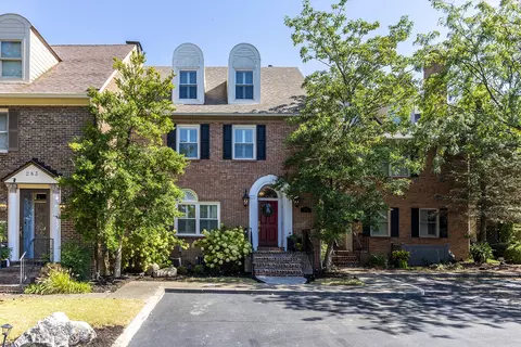 287 Patchen Dr, Lexington, KY 40517