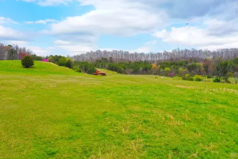 476 Victor Mitchell Road Rd, London, KY 40741