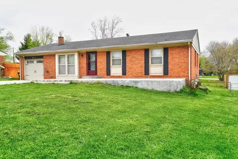221 Ruth Dr, Richmond, KY 40475
