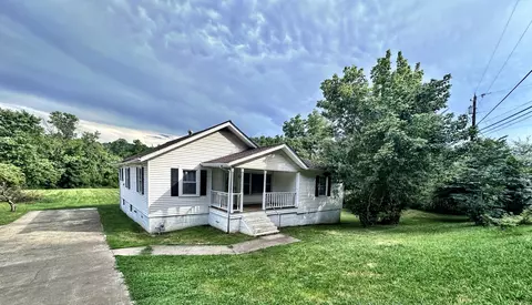 Exterior - 331 Kentucky 92, Williamsburg, KY 40769 photo 4 of 13