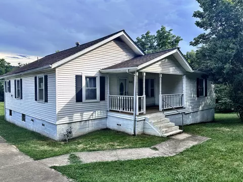 Exterior - 331 Kentucky 92, Williamsburg, KY 40769 photo 1 of 13