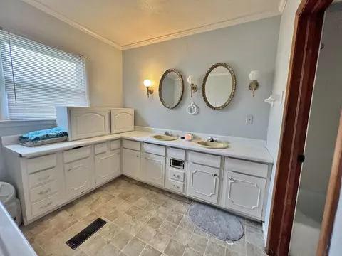 Kitchen - 331 Kentucky 92, Williamsburg, KY 40769 photo 7 of 7