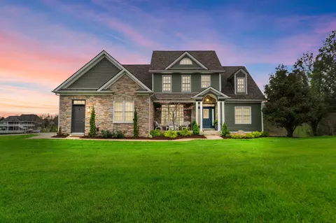 110 Lake Vista Dr, Georgetown, KY 40324