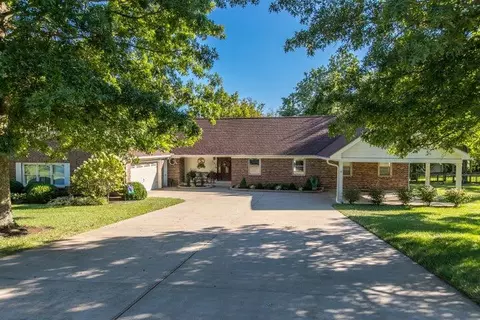 147 Carolyn Ln, Nicholasville, KY 40356