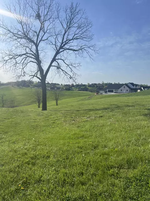 304 Prestwick Cir, Richmond, KY 40475