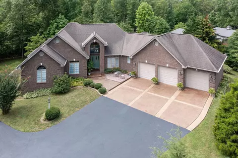 47 Laurel Lake Resort Rd, Corbin, KY 40701