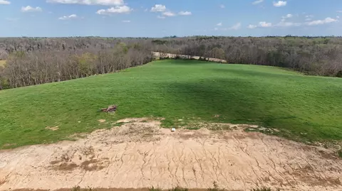 5472 Sugar Creek Rd, Lancaster, KY 40444