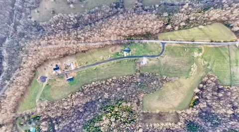 5320 Sugar Creek Rd, Lancaster, KY 40444