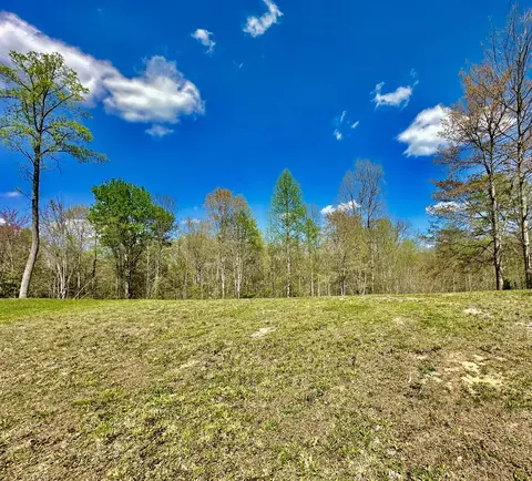 999 Laurel Lake Resort Rd, Corbin, KY 40701