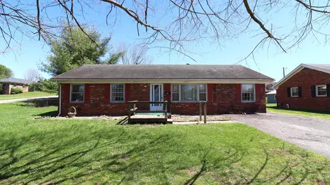 1046 Riverside Dr, Harrodsburg, KY 40330