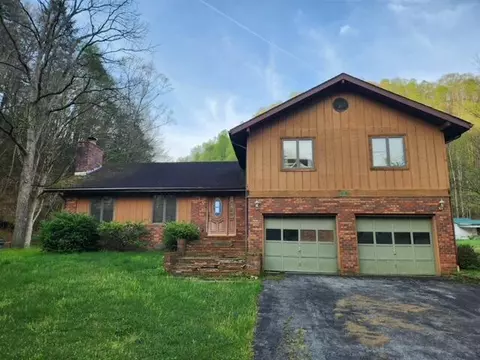 125 Long Branch Rd, Kimper, KY 41539 photo 1