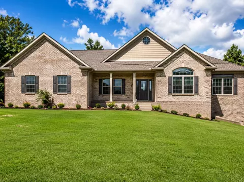 72 Desha Dr, Cynthiana, KY 41031