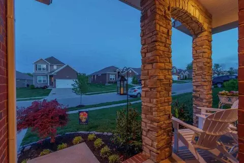 Exterior - 105 Pinnacle Pt, Georgetown, KY 40324 photo 2 of 2