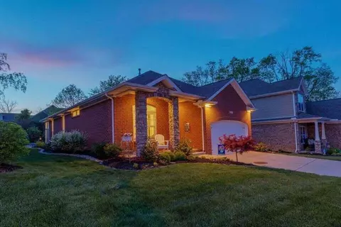 Exterior - 105 Pinnacle Pt, Georgetown, KY 40324 photo 1 of 2