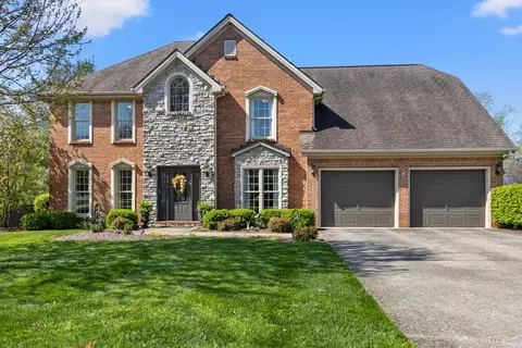 6025 Secretariat Cir, Versailles, KY 40383