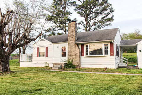 6279 Us-421, Mckee, KY 40447