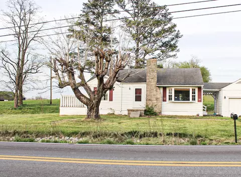 6279 Us-421, Mckee, KY 40447 photo 2