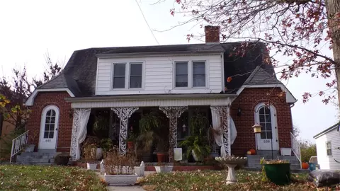 638 Beaumont Ave, Harrodsburg, KY 40330