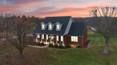 196 Wedgewood Dr, Somerset, KY 42503