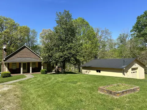 2663 Dreyfus Rd, Waco, KY 40385