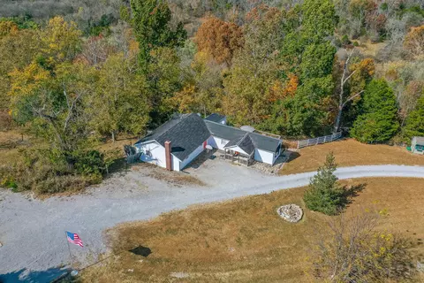 1390 Johnson Rd, Harrodsburg, KY 40330