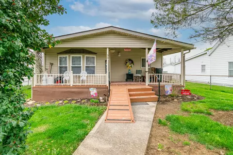 30 Ashland Ave, Winchester, KY 40391