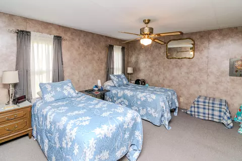 Bedroom - 30 Ashland Ave, Winchester, KY 40391 photo 1 of 6