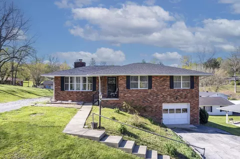 709 Circle Drive Dr, Grayson, KY 41143 photo 1