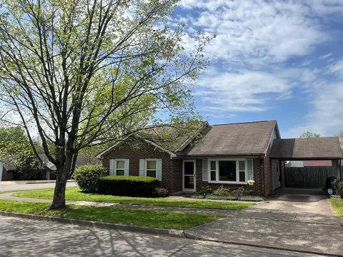 3899 Dylan Pl, Lexington, KY 40514