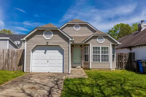 468 Chelsea Woods Dr, Lexington, KY 40509