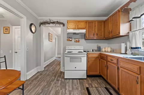 Kitchen - 39 Morris St, Stanton, KY 40380 photo 2 of 2