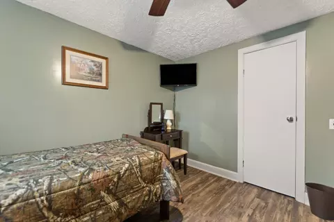 Bedroom - 39 Morris St, Stanton, KY 40380 photo 14 of 17