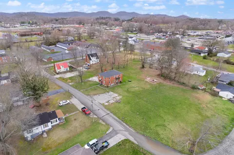 View/Area - 39 Morris St, Stanton, KY 40380 photo 1 of 9