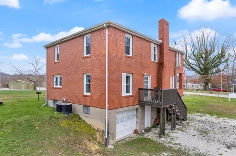 Exterior - 39 Morris St, Stanton, KY 40380 photo 10 of 12