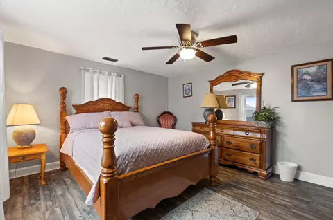 Bedroom - 39 Morris St, Stanton, KY 40380 photo 16 of 17
