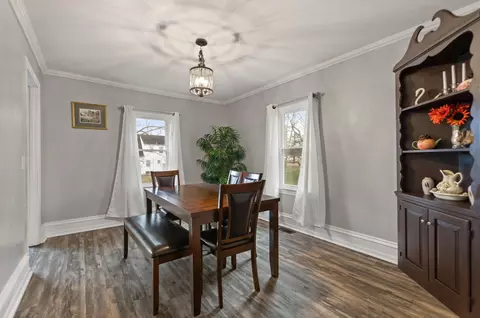 Dining - 39 Morris St, Stanton, KY 40380 photo 1 of 3