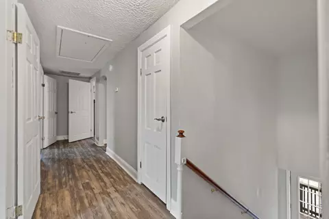 Entry Way - 39 Morris St, Stanton, KY 40380 photo 3 of 3