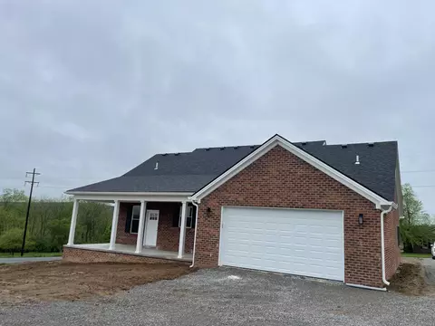 239 Ashlock Dr, Lancaster, KY 40444 photo 2