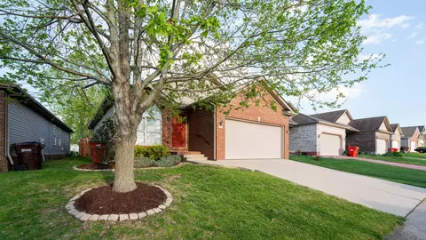 137 Olivia Dr, Nicholasville, KY 40356