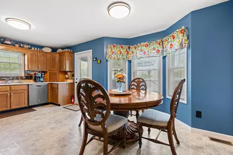 Dining - 256 Rolling Meadows Dr, Lancaster, KY 40444 photo 1 of 3