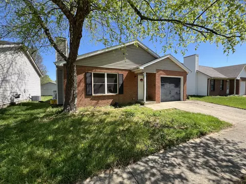 1205 Crown Cir, Lexington, KY 40517