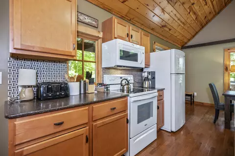 233 Platinum Dr, Slade, KY 40376 photo 16